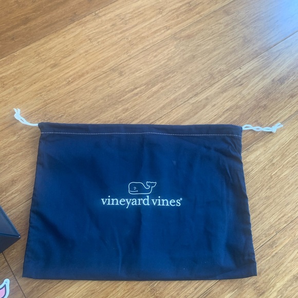 vineyard vines set - Picture 3 of 6